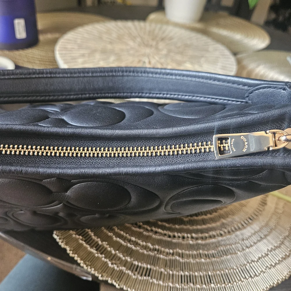 🖤🖤Coach Laurel Signature Leather Embossed Shoulder Bag - Picture 6 of 10